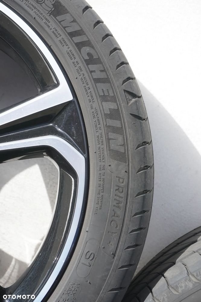 Opel corsa F 4x108 17 7J Michelin 205 45 17 - 8