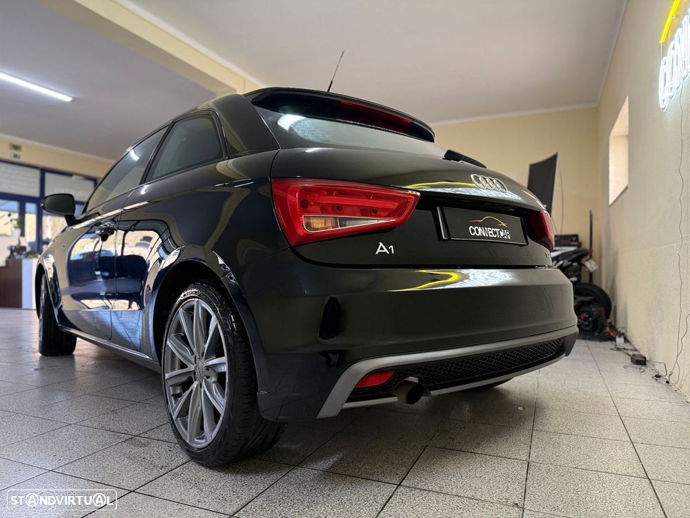 Audi A1 1.6 TDI S-line - 1