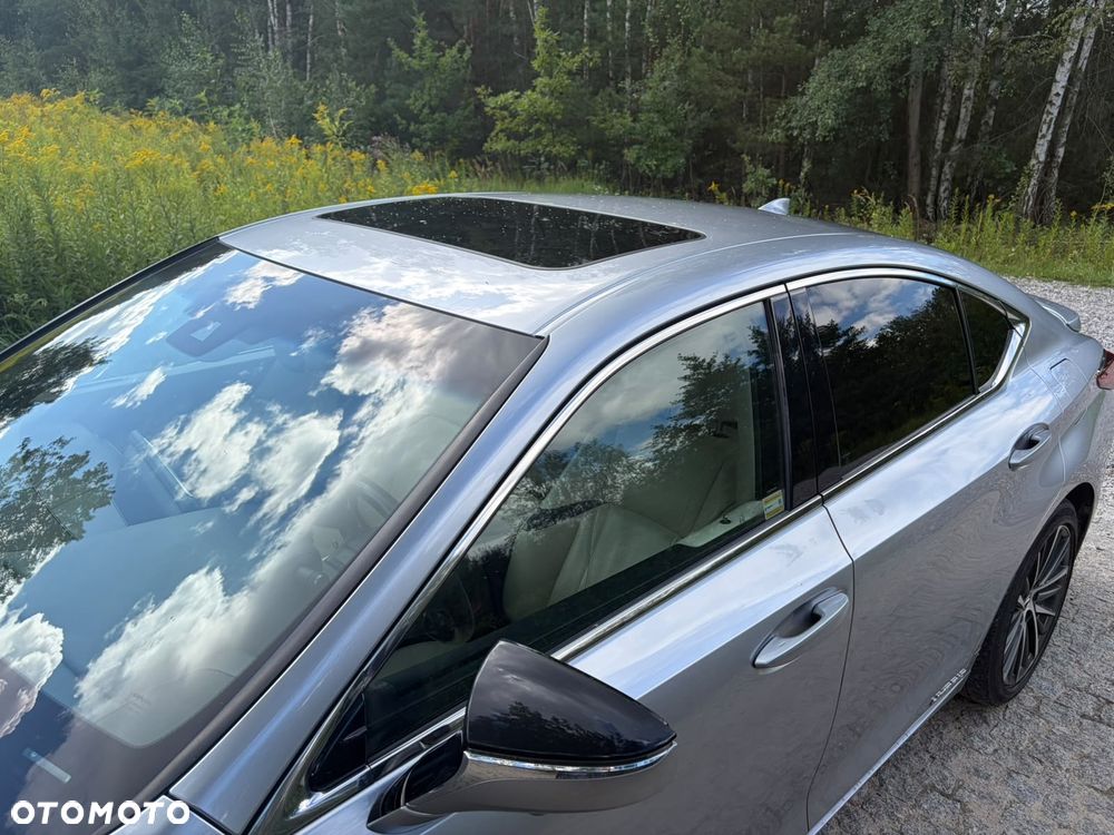 Lexus ES 300h Prestige - 5