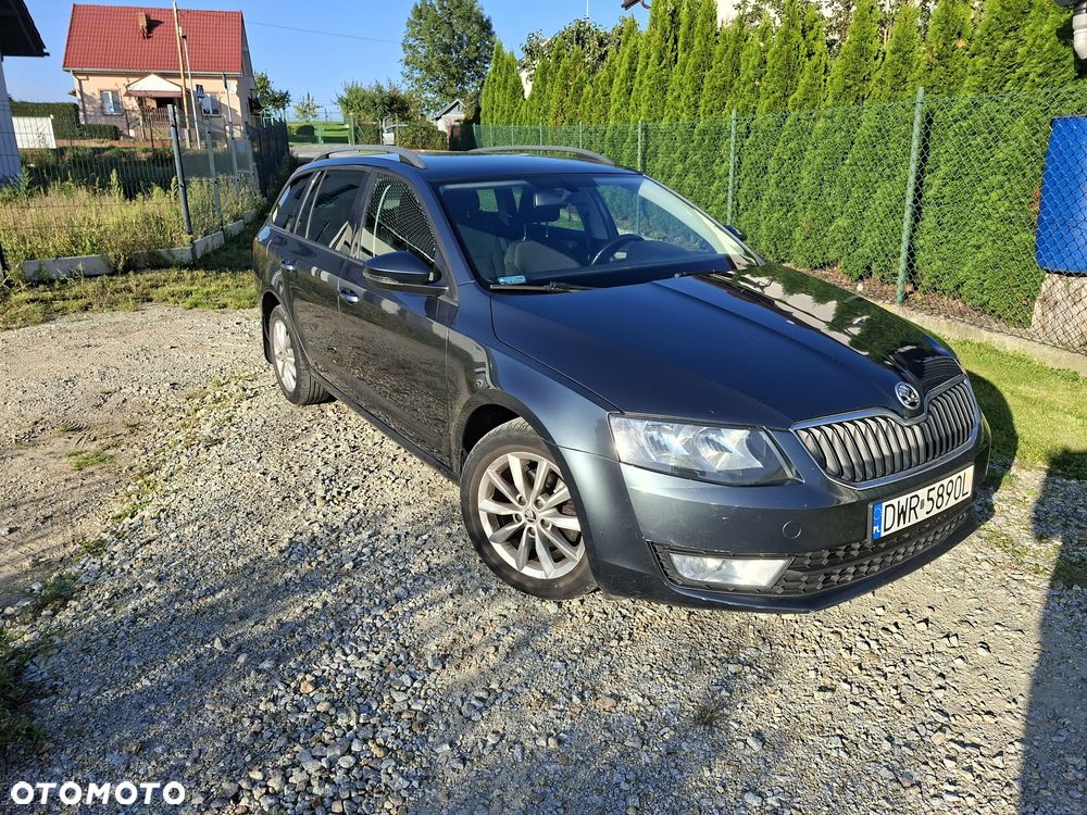 Skoda Octavia 1.6 TDI Ambition DSG - 4