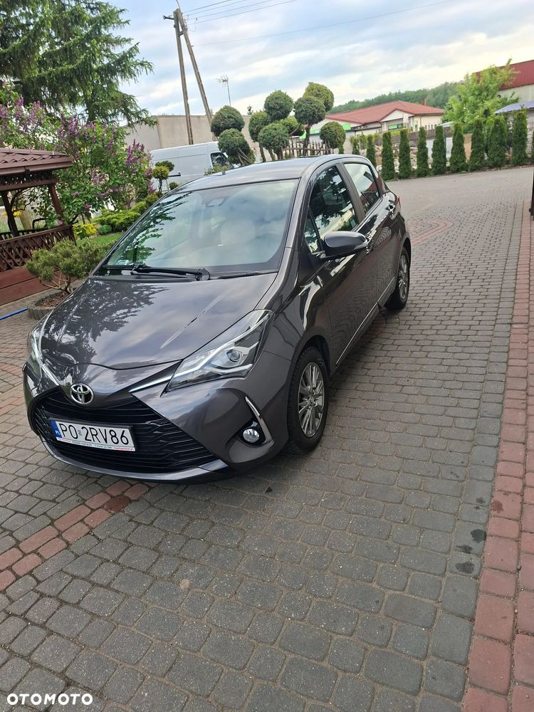 Toyota Yaris 1.5 Premium - 7