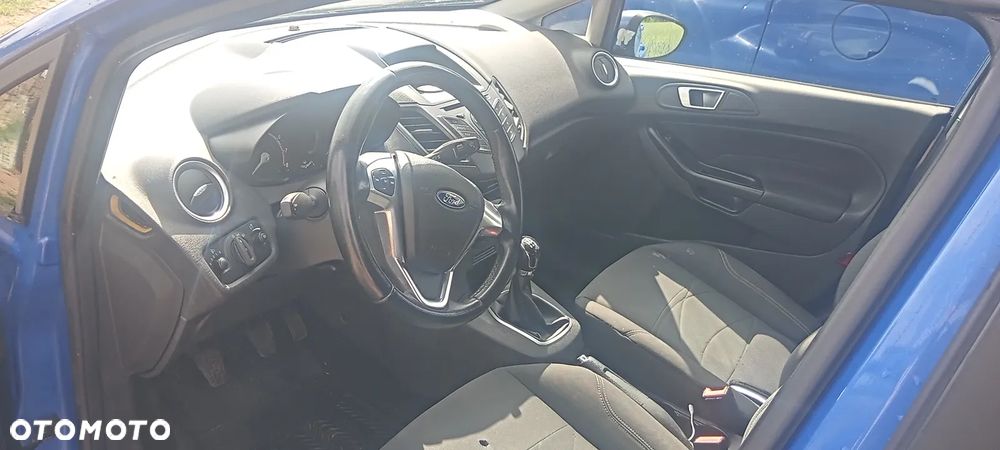 Ford Fiesta - 8