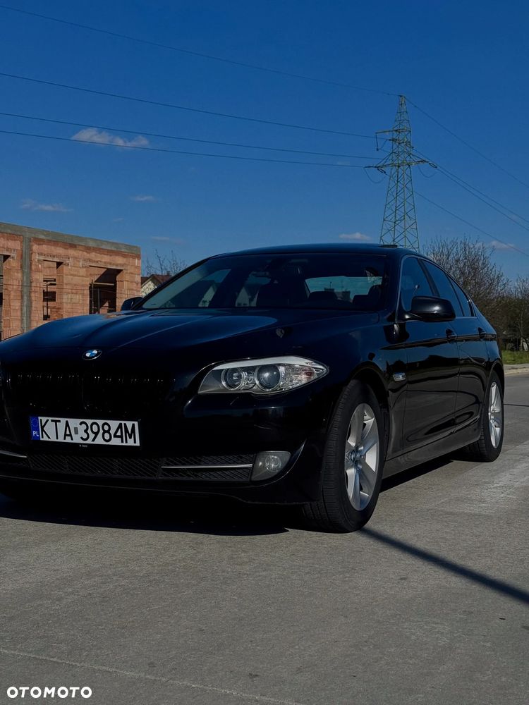 BMW Seria 5 528i - 14