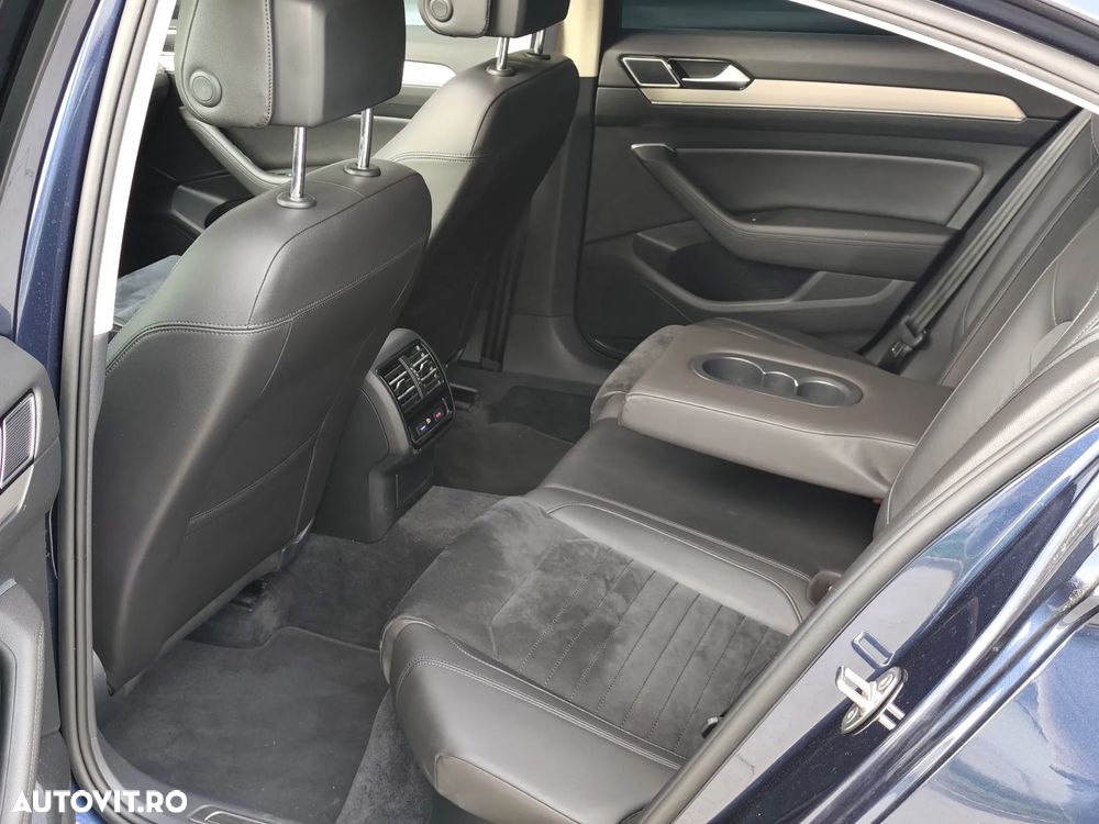 Volkswagen Passat - 25