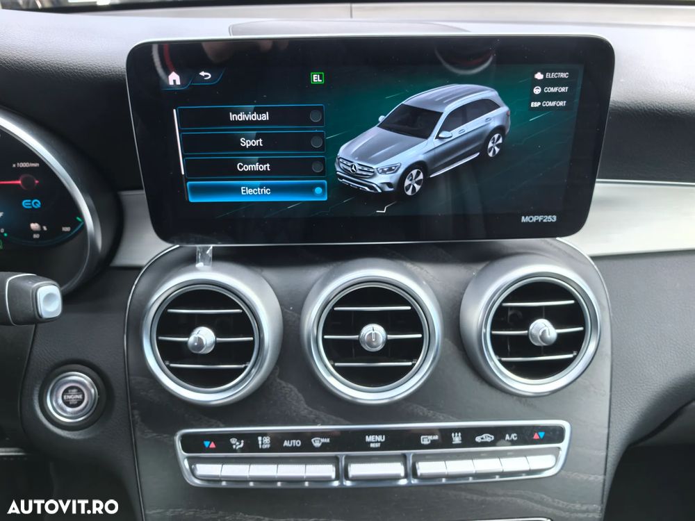 Mercedes-Benz GLC 300 de 4Matic 9G-TRONIC AMG Line - 24