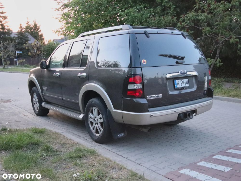 Ford Explorer 4.6 4WD - 8