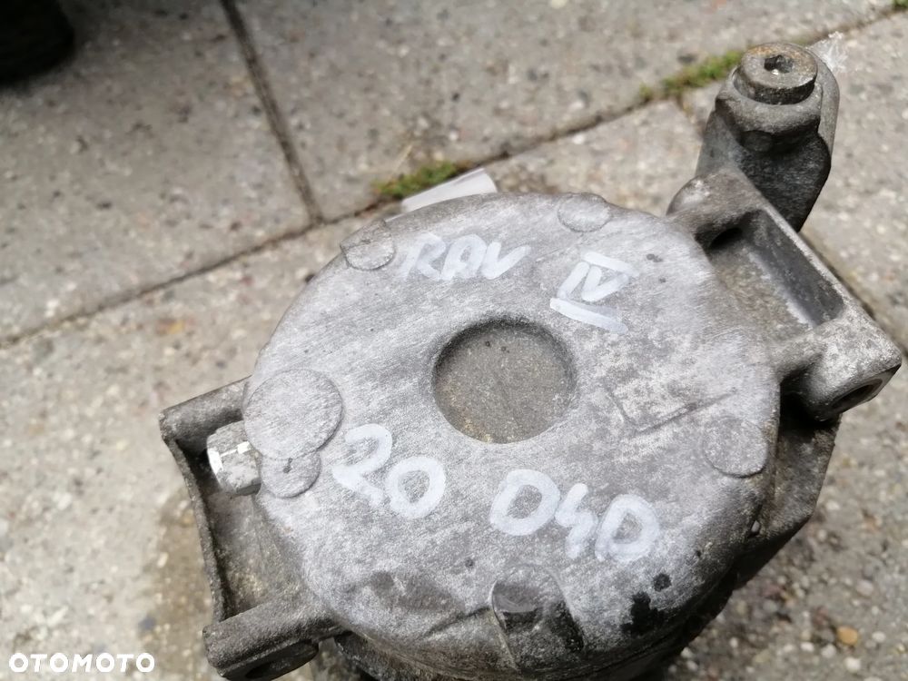 Toyota Rav 4 II 2.0 D4D kompresor klimatyzacji Denso 44720-4303  247300-2700 - 8
