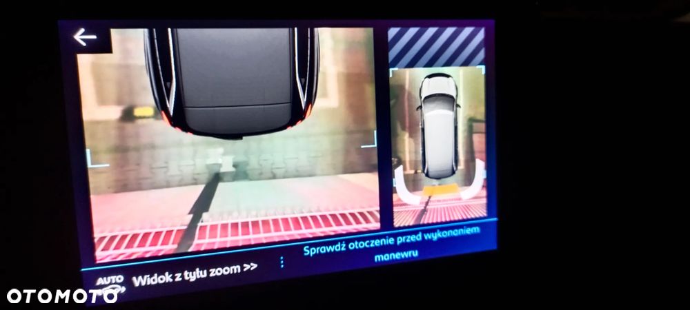 Peugeot 5008 1.2 PureTech Allure S&S EAT8 - 19