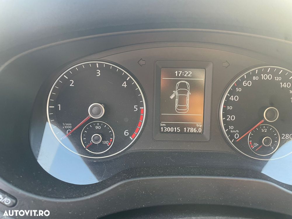 Volkswagen Jetta 1.6 TDI Trendline - 6