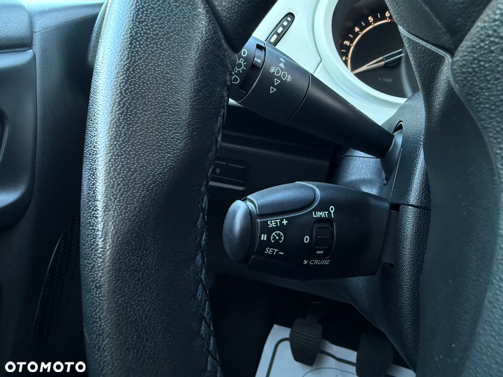 Citroën C3 Pure Tech (VTi) 82 Exclusive - 8