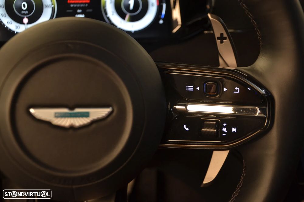 Aston Martin Vantage Coupe V8 - 31