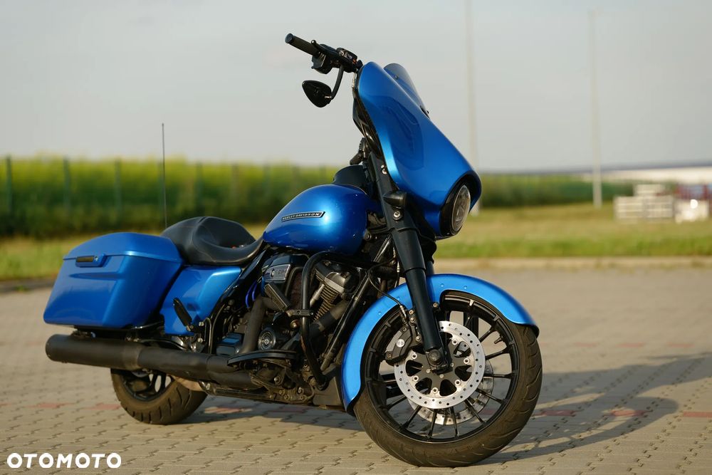 Harley-Davidson Touring Street Glide - 19