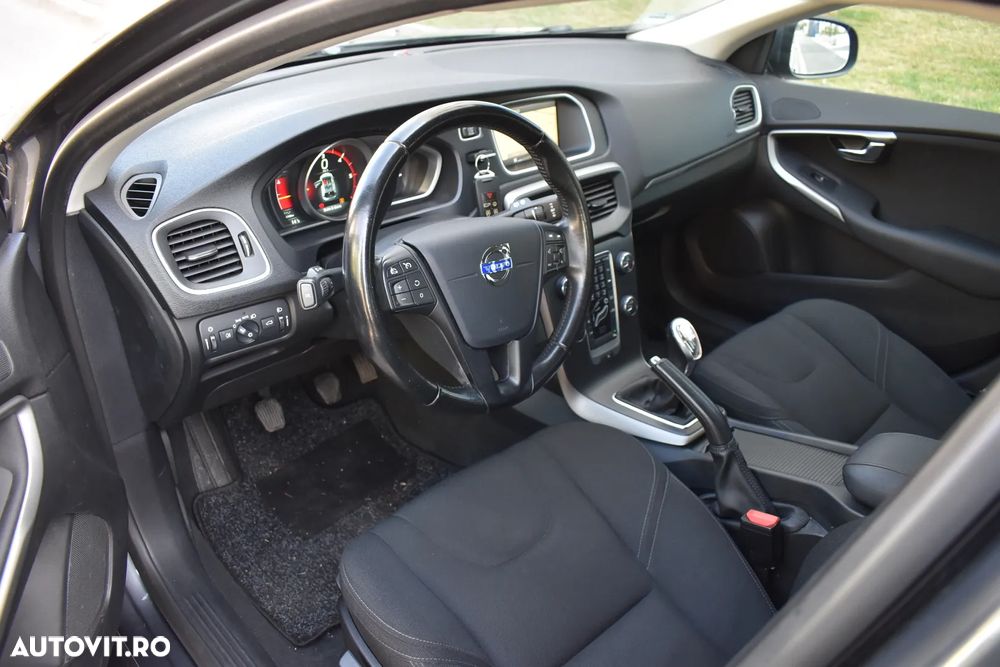Volvo V40 D2 - 6