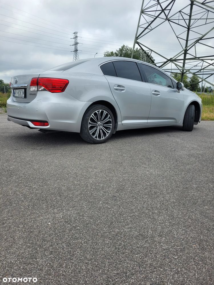 Toyota Avensis 1.8 Sol MS - 16