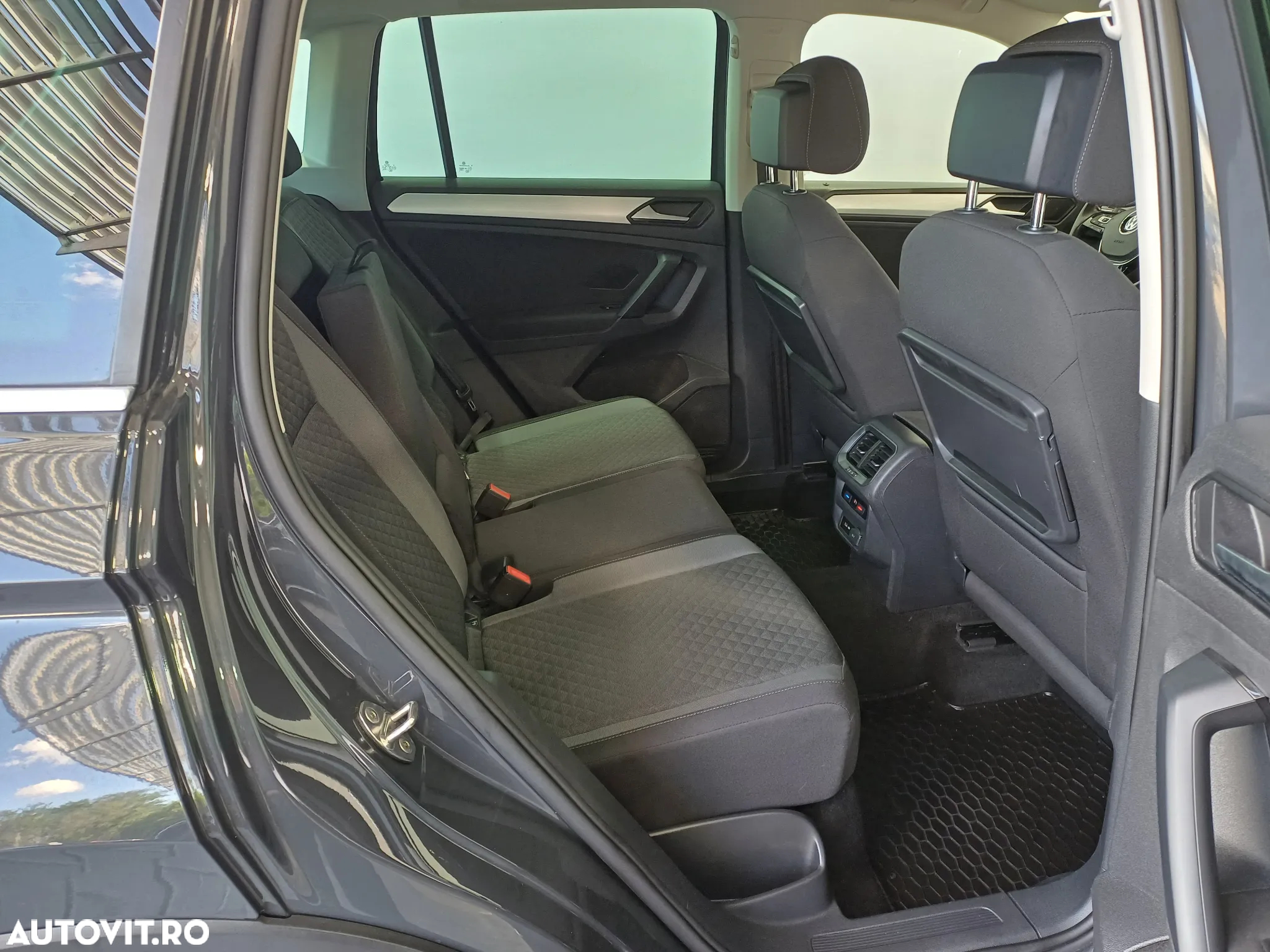 Volkswagen Tiguan 1.5 TSI ACT DSG Comfortline - 31