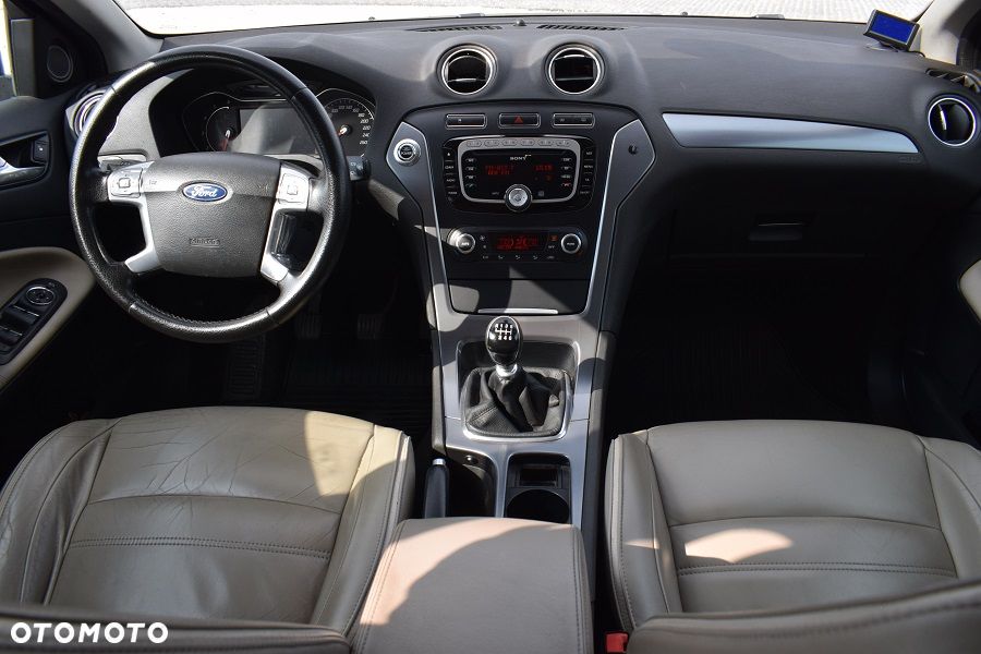 Ford Mondeo 2.0 TDCi Platinium X Plus (Titanium) - 5