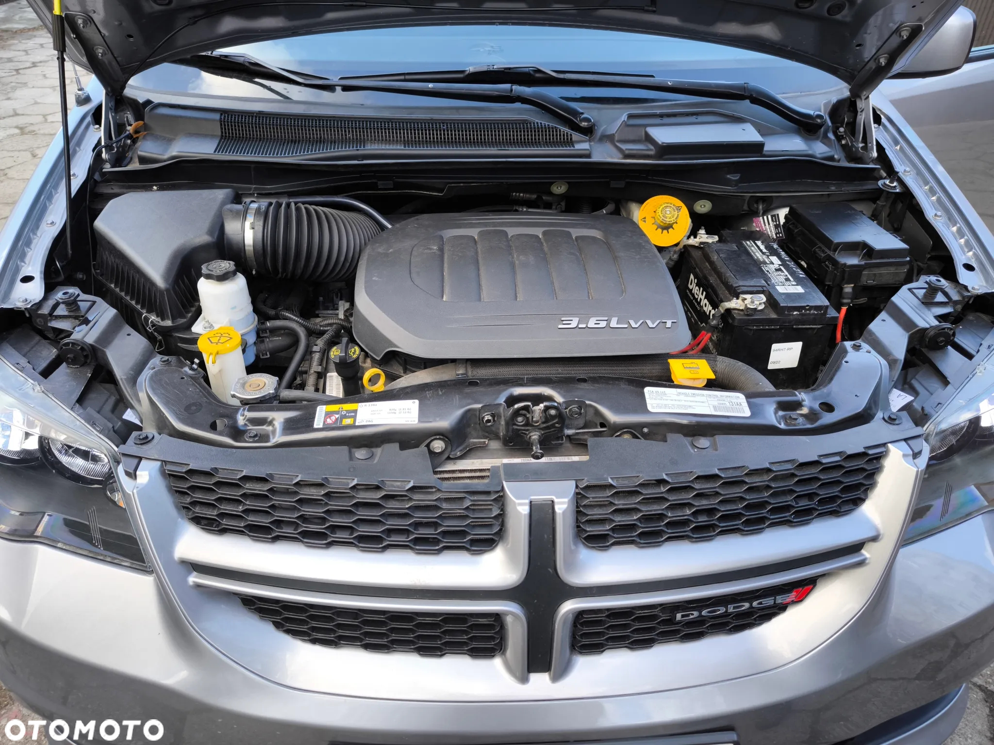 Dodge Grand Caravan - 21