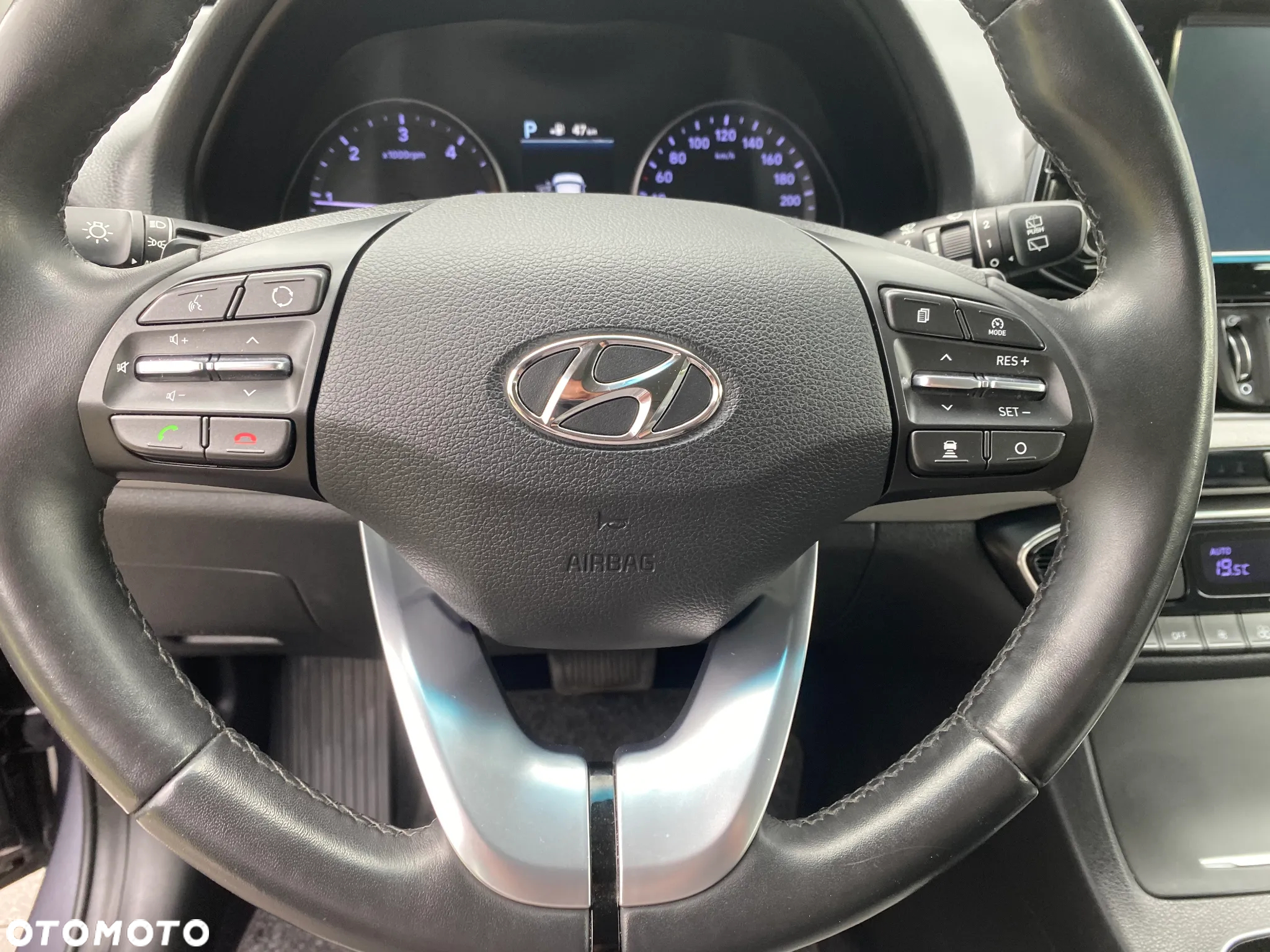 Hyundai i30 1.6 D Premium DCT - 12