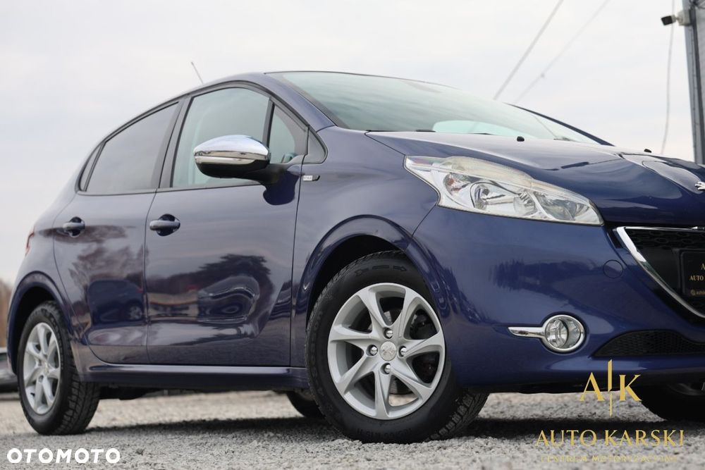 Peugeot 208 - 14