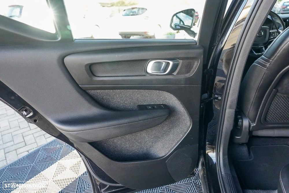 Volvo XC 40 1.5 T4 PHEV R-Design - 47