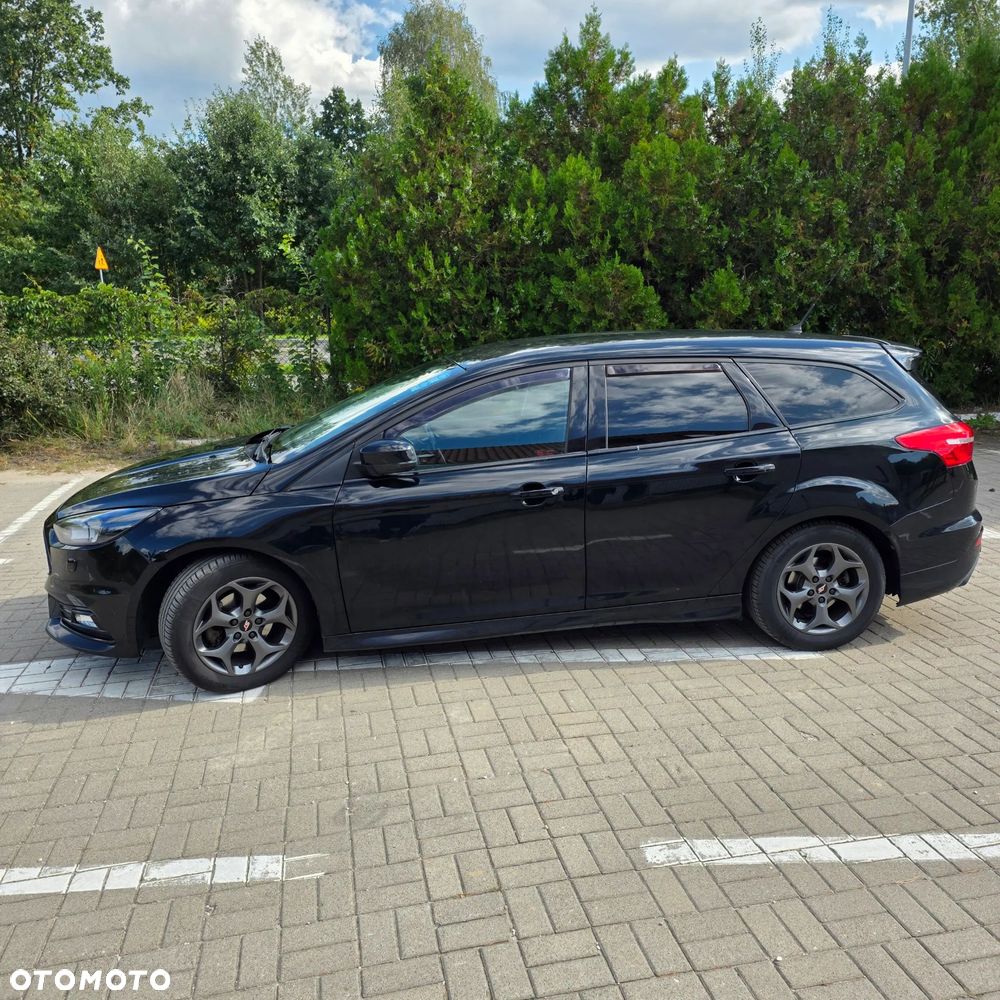Ford Focus 1.5 TDCi ST-Line - 13