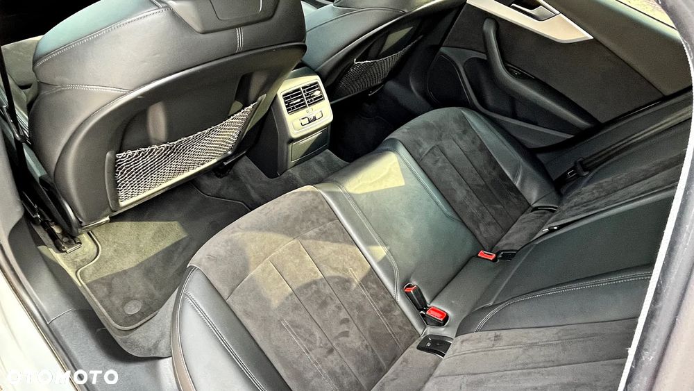 Audi A4 Avant 2.0 TDI Sport S tronic - 13