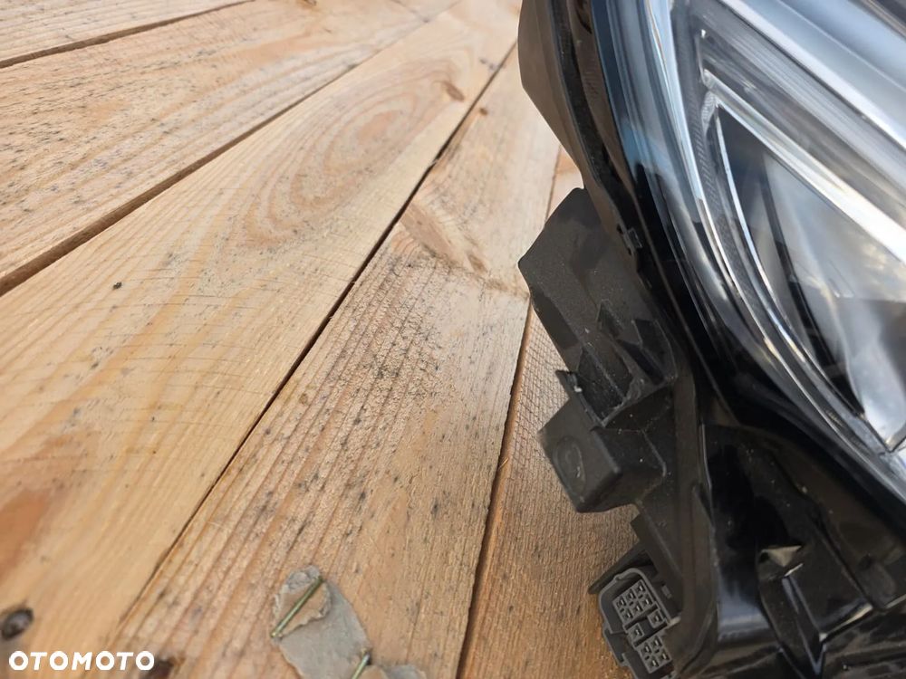 Reflektor MAZDA 6GL 2022(GS) - 2