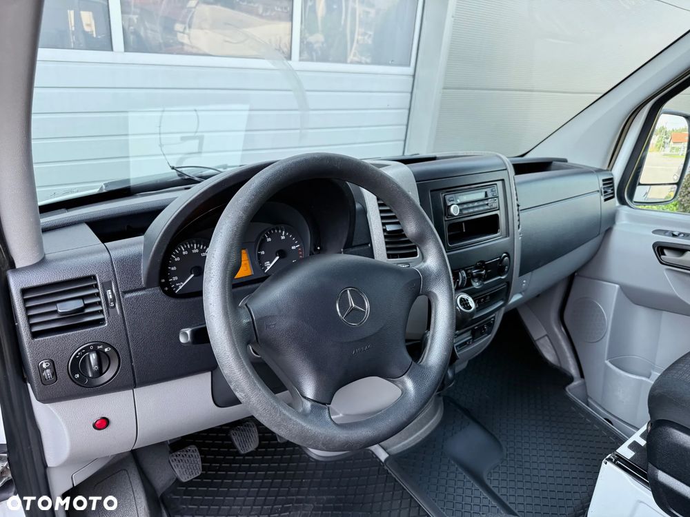 Mercedes-Benz SPRINTER 310 CDI CHŁODNIA HAKOWA TBV IMPORT Z NIEMIEC OD 1.WŁ MROŹNIA -10 - 11