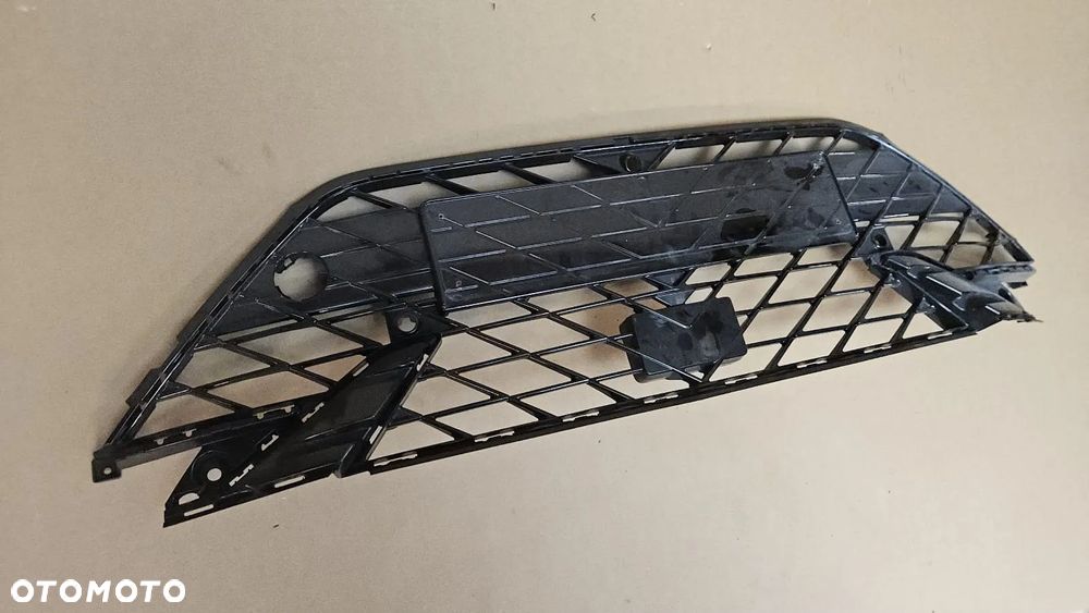 KRATKA ZDERZAKA PRZÓD SEAT ATECA LIFT CUPRA 575 - 1