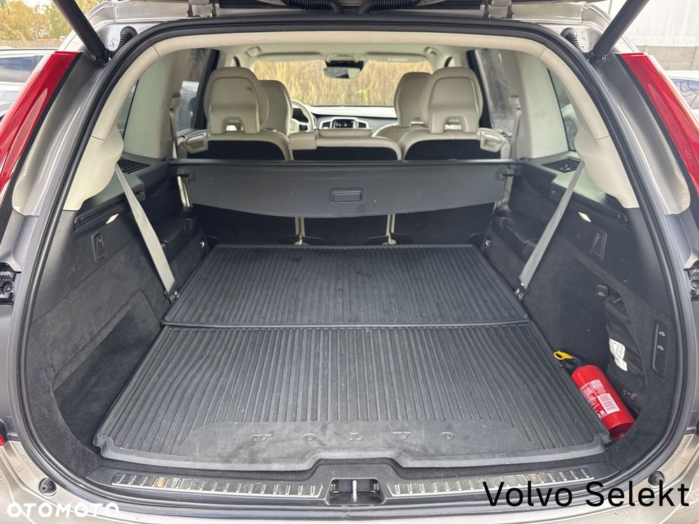 Volvo XC 90 - 29