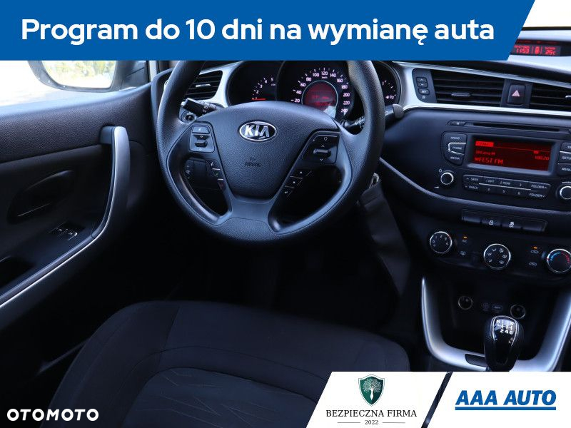 Kia Ceed - 8