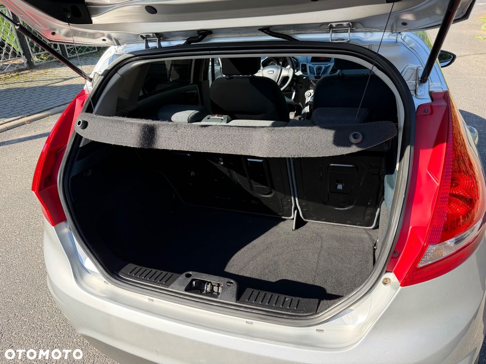 Ford Fiesta - 22