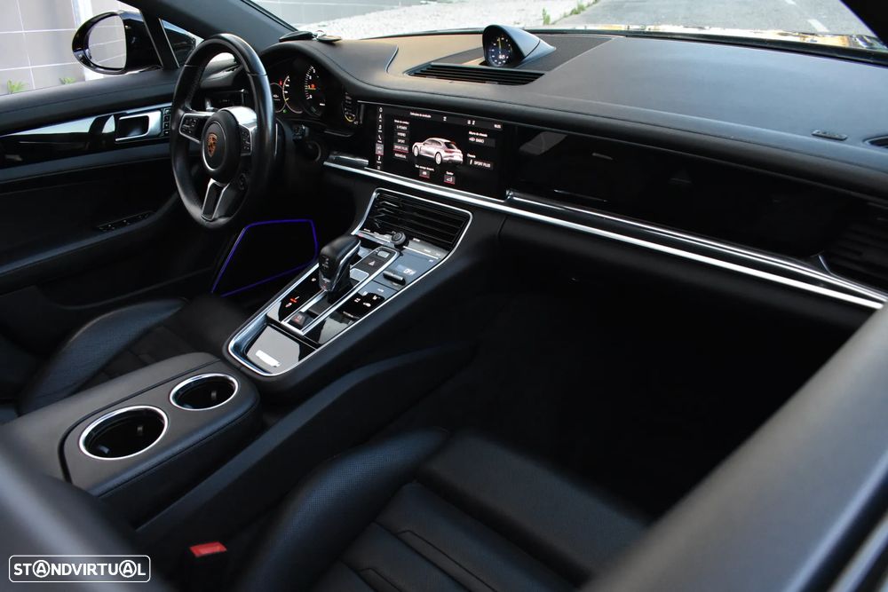Porsche Panamera Sport Turismo 4 E-Hybrid Platinum Edition - 57