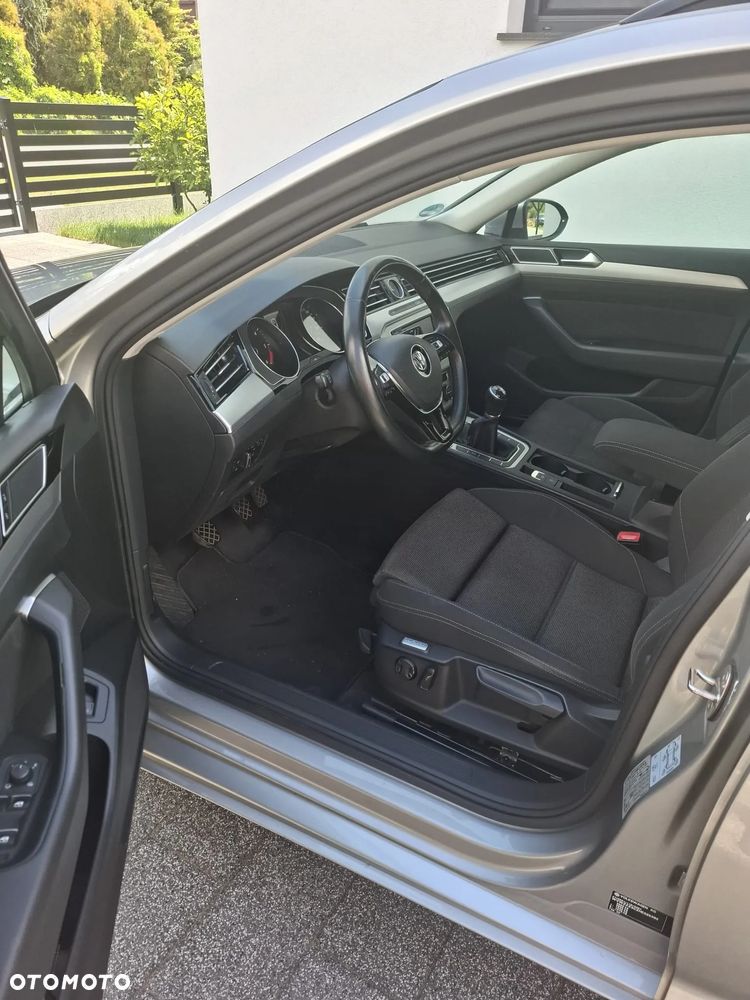 Volkswagen Passat 1.6 TDI (BlueMotion Technology) Comfortline - 7