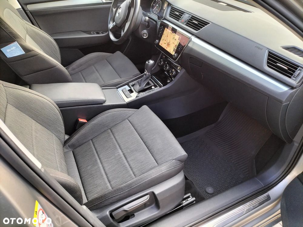 Skoda Superb 2.0 TDI Ambition DSG7 - 12