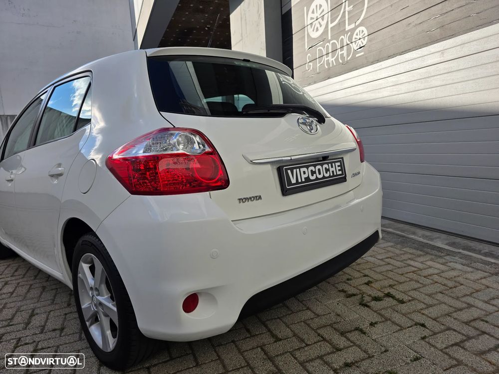 Toyota Auris 1.33 VVT-i Exclusive - 31