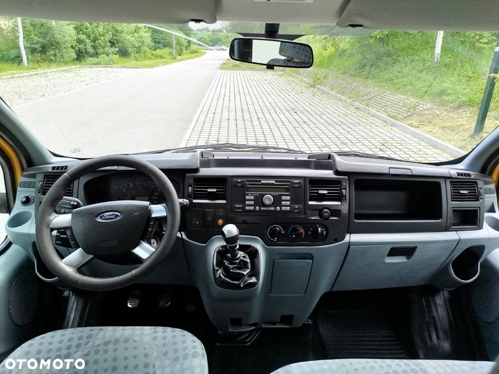 Ford Transit - 13