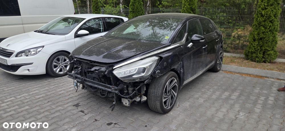 DS Automobiles DS 5 - 5