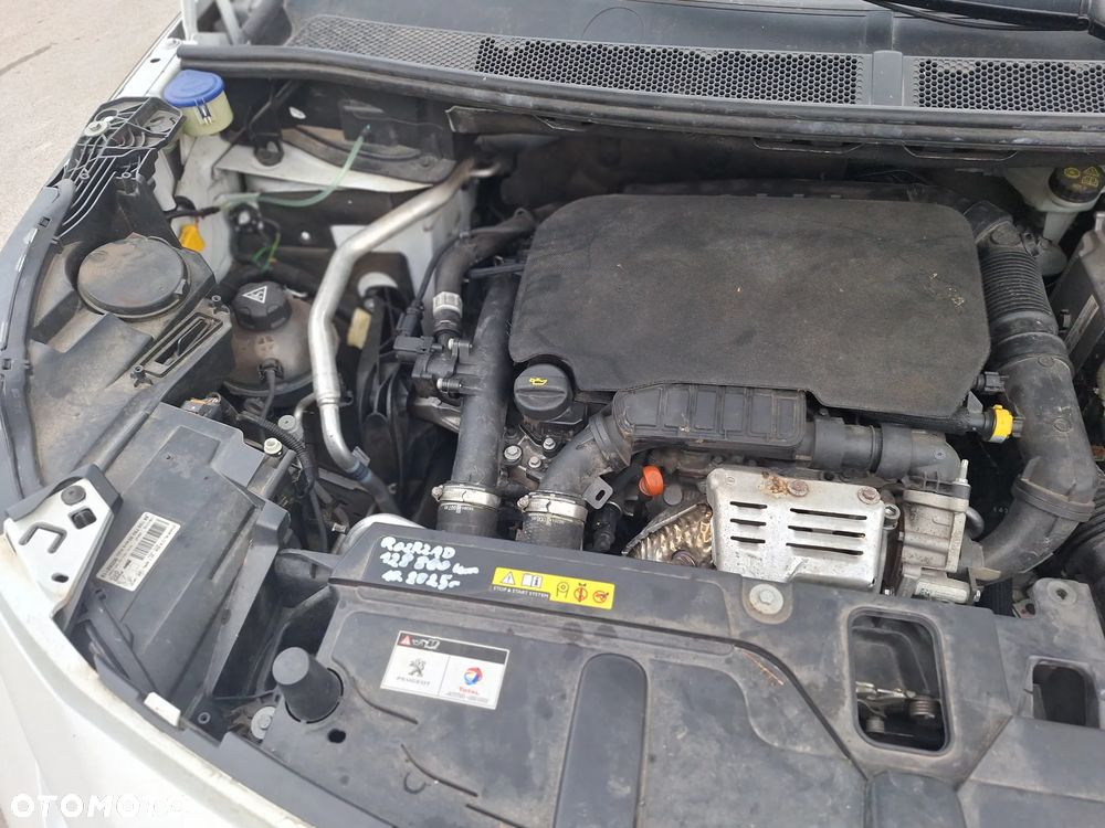 Peugeot 3008 1.2 PureTech Allure S&S - 30