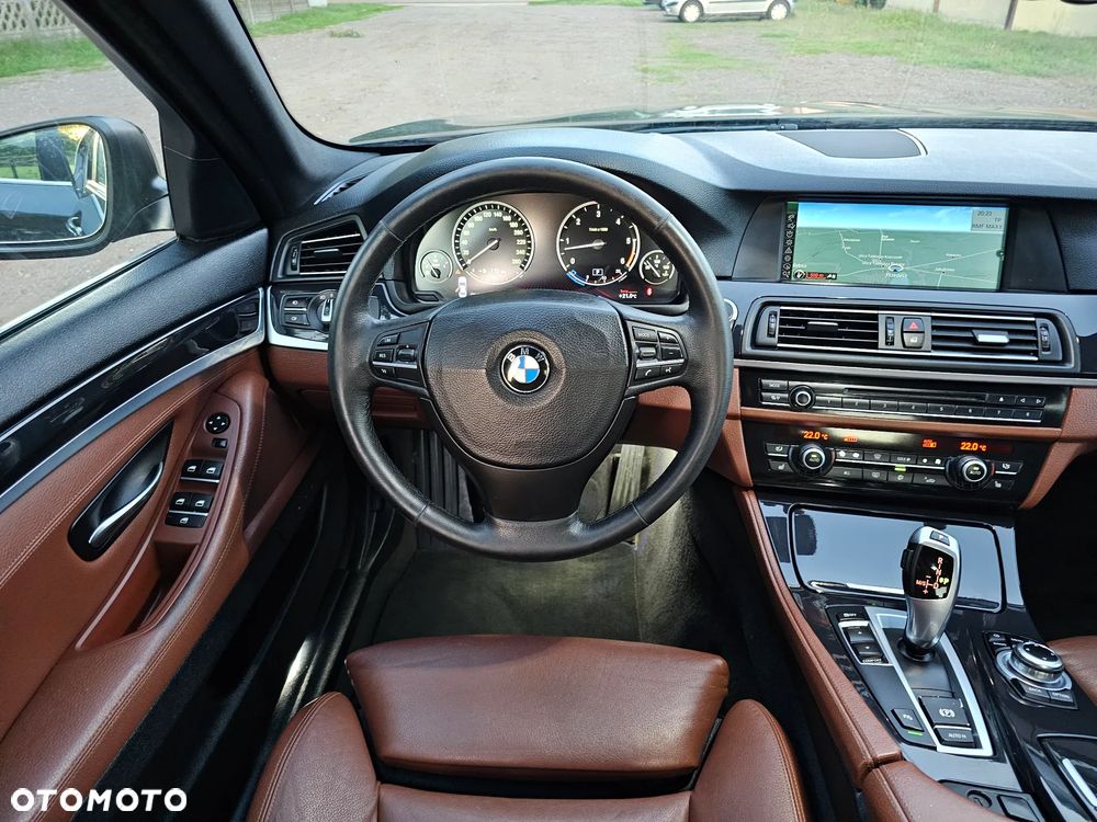 BMW Seria 5 530d Luxury Line - 15