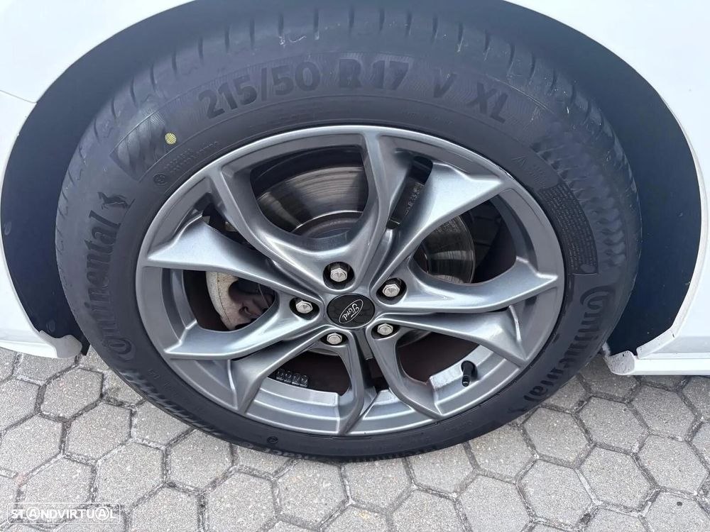 Ford Focus SW 1.0 EcoBoost ST-Line - 13
