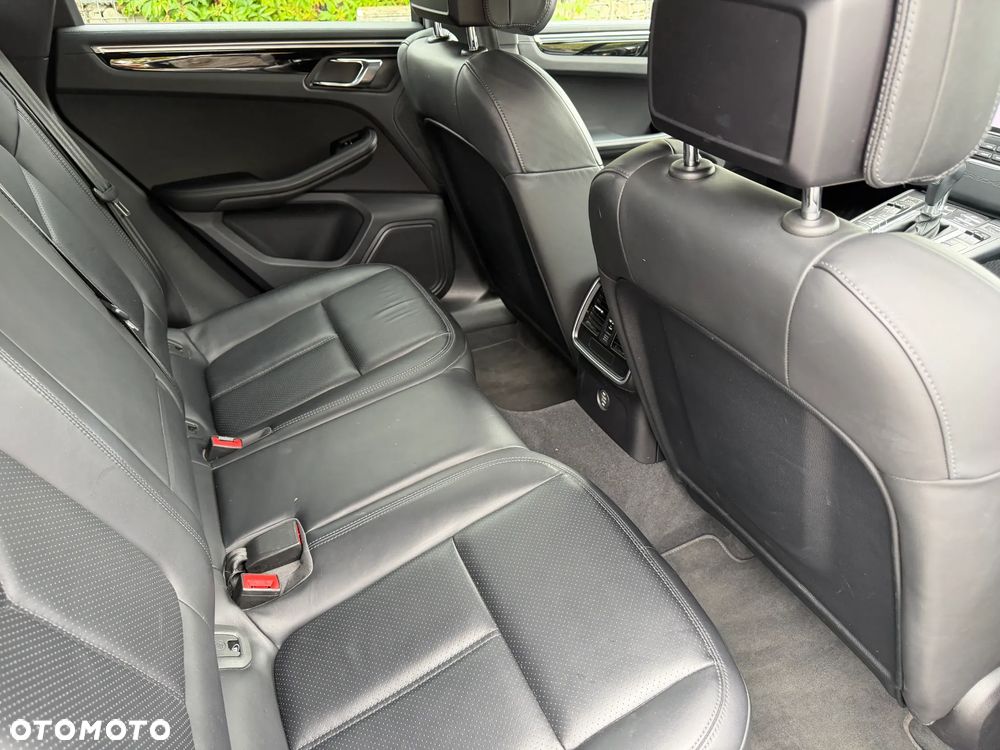 Porsche Macan - 34