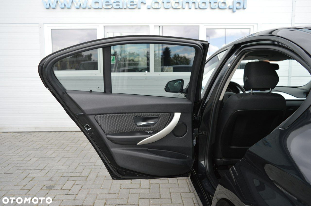 BMW Seria 3 316d EU6 - 37