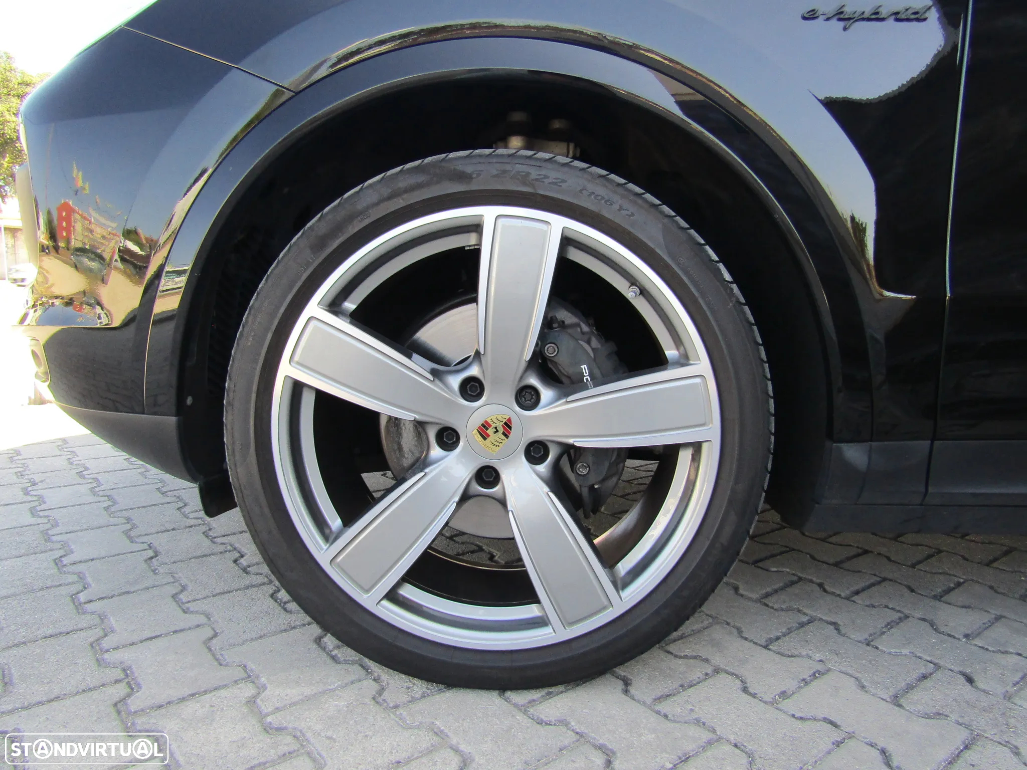 Porsche Cayenne E-Hybrid Platinum Edition - 4
