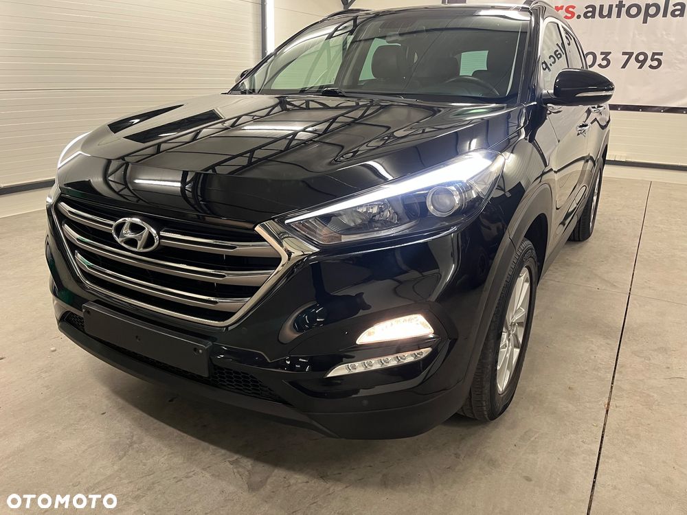 Hyundai Tucson blue 1.7 CRDi 2WD Intro Edition - 20