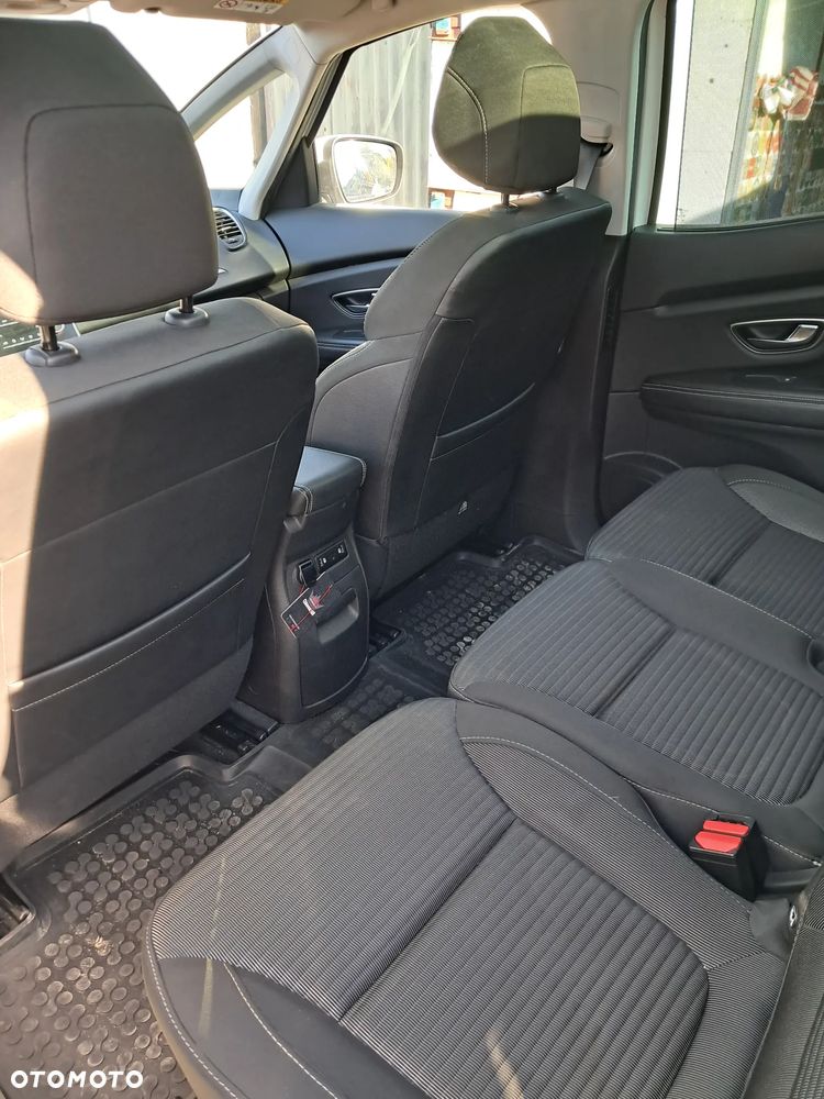 Renault Scenic - 17