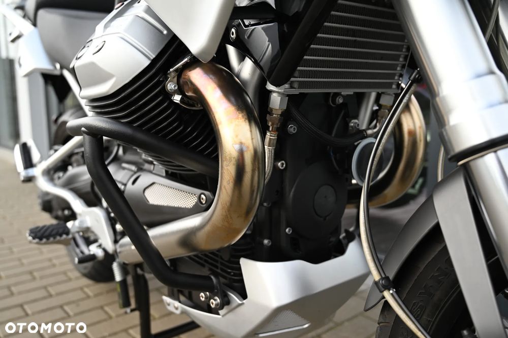 Moto Guzzi Stelvio - 15