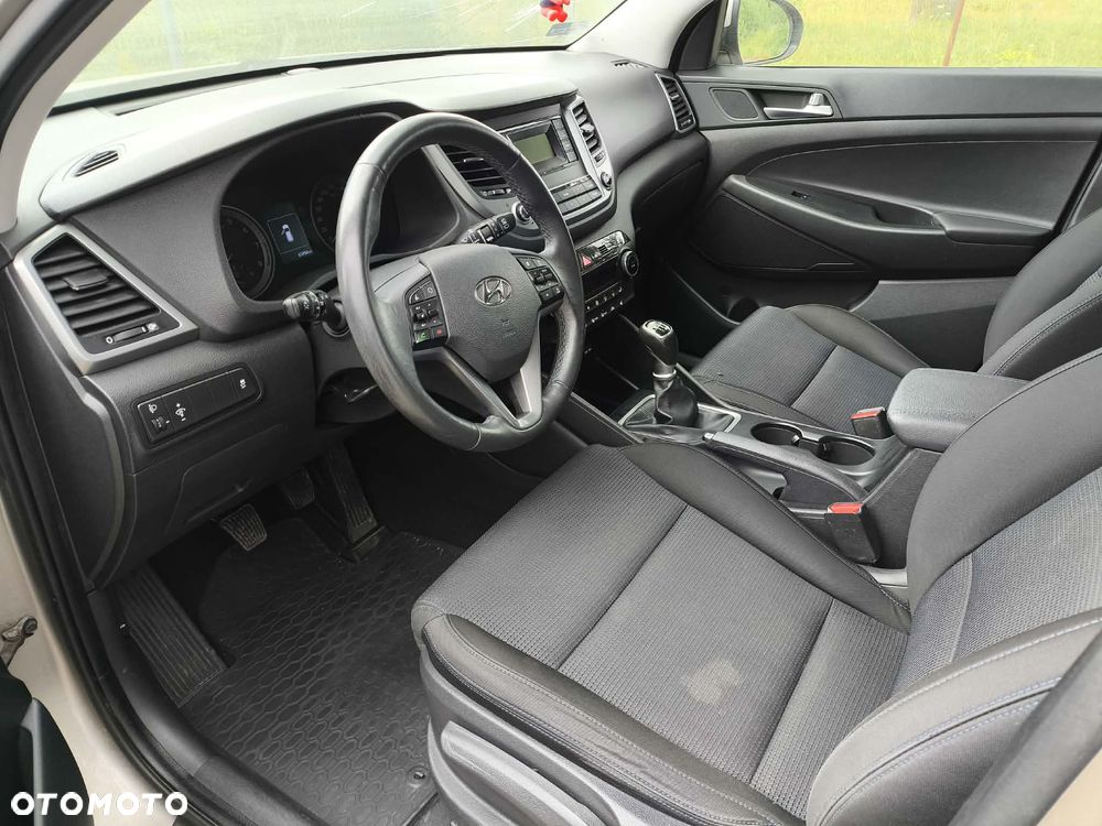Hyundai Tucson 1.6 GDI BlueDrive Comfort 2WD - 9