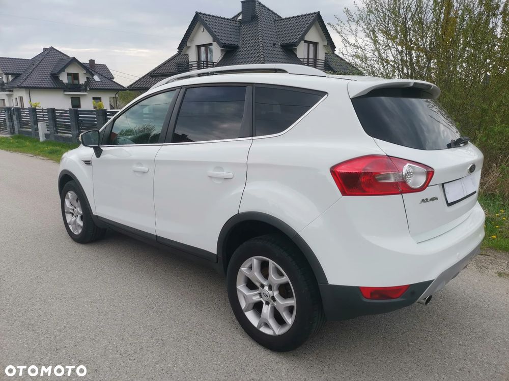 Ford Kuga 2.0 TDCi 2x4 Titanium - 6