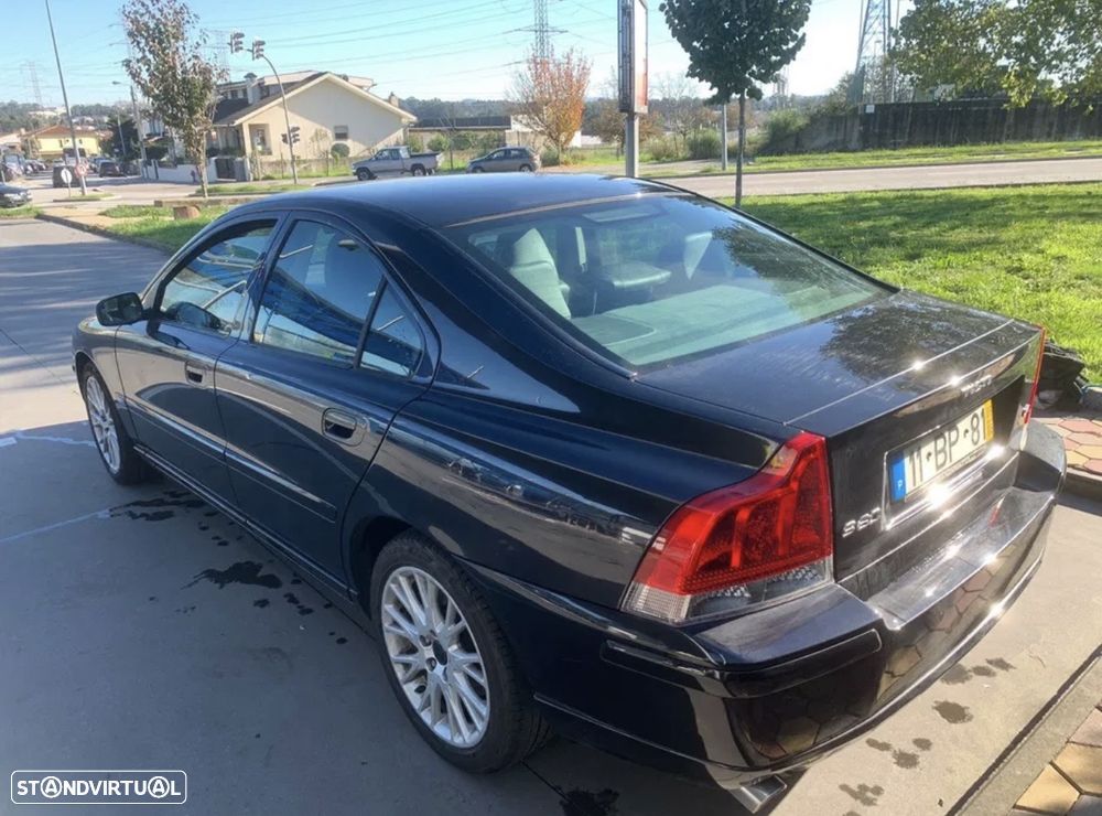 Volvo S60 2.4 D5 Nivel 2 - 2